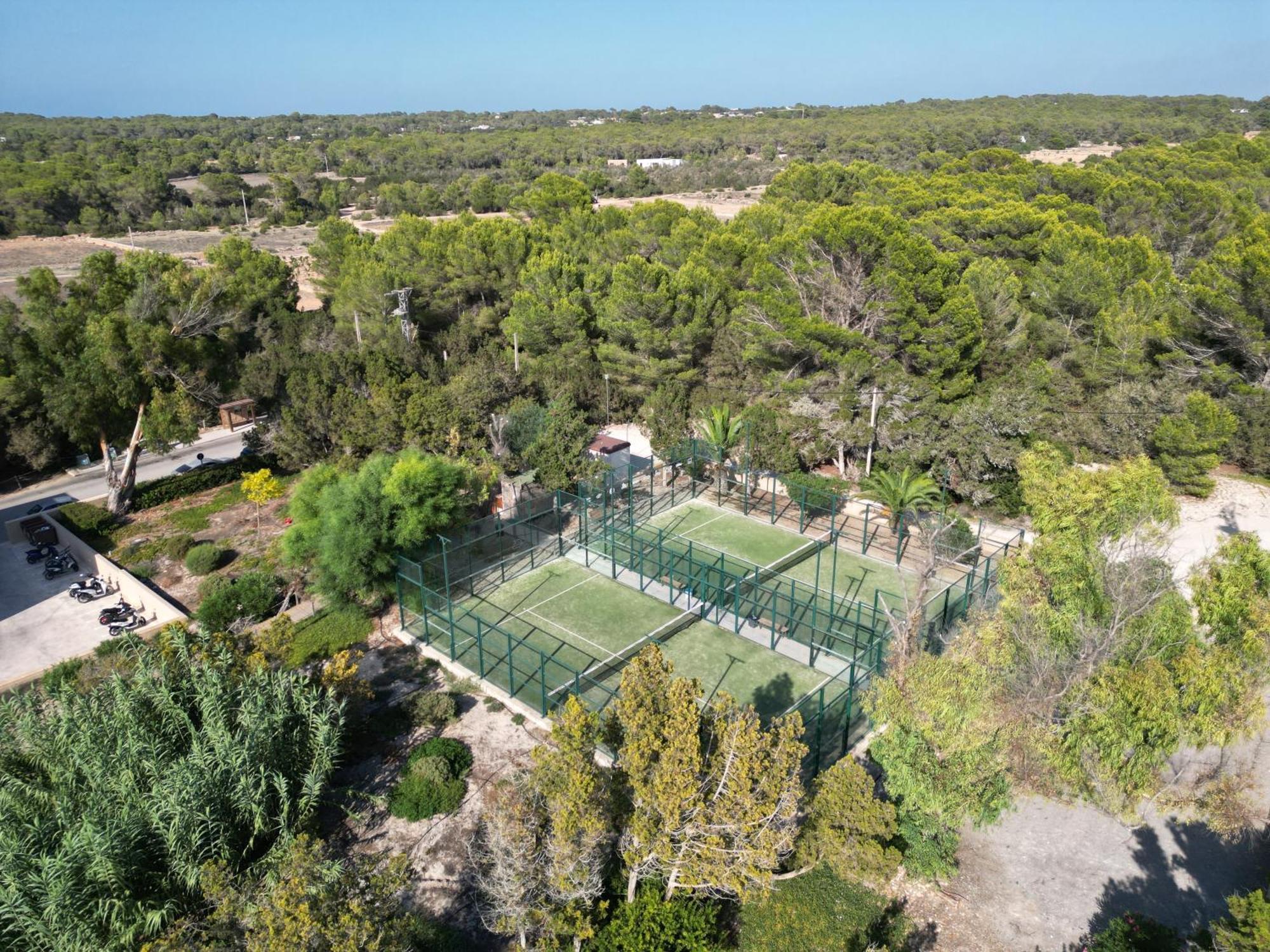 Hotel Cala Saona & Spa Exterior photo